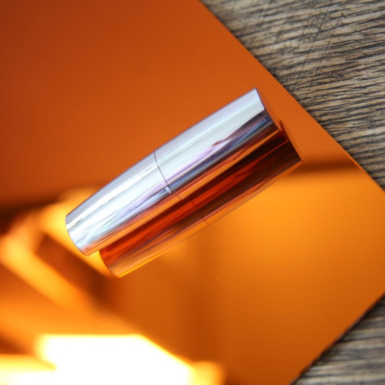 Plexi lustro miedziane 1,9 mm 700×500 mm – odbicie | ALUPLEXI