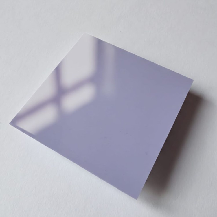 Plexi pastelowa fioletowa 3 mm 600×400 mm – strona w połysku | ALUPLEXI