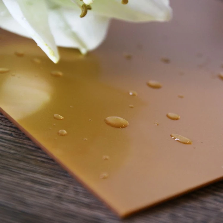 Plexi Metallic Gold arkusz z metalicznym połyskiem - tester ALUPLEXI